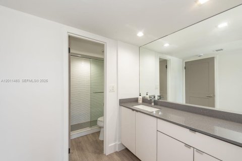 Copropriété à vendre à Sunny Isles Beach, Floride: 1 chambre, 92.07 m2 № 2075193 - photo 12