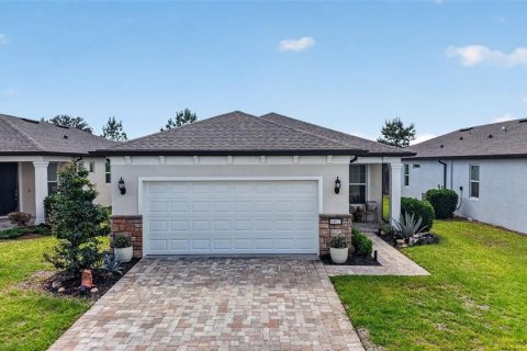 House in Ocala, Florida 2 bedrooms, 130.43 sq.m. № 2166540
