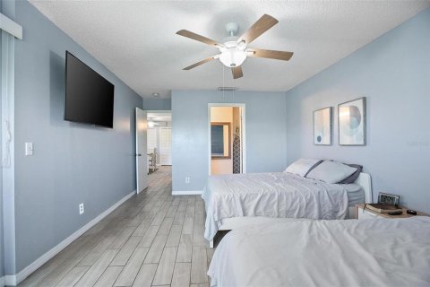 Condo in New Smyrna Beach, Florida, 1 bedroom  № 1801838 - photo 10