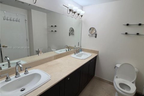 Condo in Coral Gables, Florida, 2 bedrooms № 2076485 - photo 26