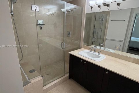 Condo in Coral Gables, Florida, 2 bedrooms № 2076485 - photo 25