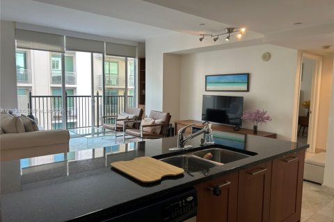 Condo in Coral Gables, Florida, 2 bedrooms № 2076485 - photo 5
