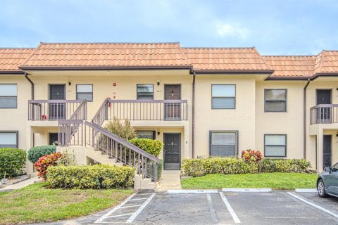 Condo in Lake Worth, Florida, 2 bedrooms № 2187601