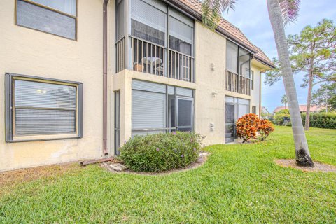 Condo in Lake Worth, Florida, 2 bedrooms  № 2187601 - photo 21