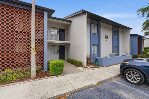 Condo in Altamonte Springs, Florida, 2 bedrooms  № 2092066 - photo 2