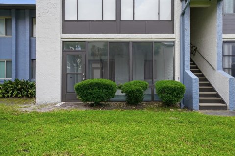 Condo in Altamonte Springs, Florida, 2 bedrooms  № 2092066 - photo 29
