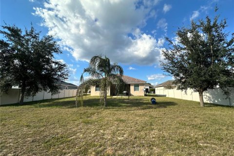 Villa ou maison à vendre à Howey-in-the-Hills, Floride: 3 chambres, 147.53 m2 № 2398830 - photo 2