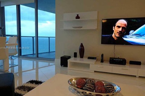 Condominio en alquiler en Hollywood, Florida, 2 dormitorios, 161 m2 № 1976189 - foto 18