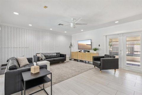 Villa ou maison à vendre à Fort Lauderdale, Floride: 4 chambres, 207.17 m2 № 1974063 - photo 8