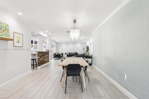 Villa ou maison à vendre à Fort Lauderdale, Floride: 4 chambres, 207.17 m2 № 1974063 - photo 12