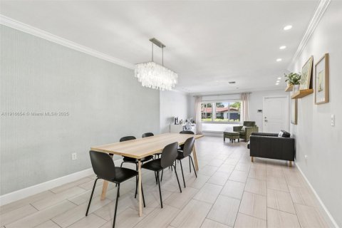 Villa ou maison à vendre à Fort Lauderdale, Floride: 4 chambres, 207.17 m2 № 1974063 - photo 14