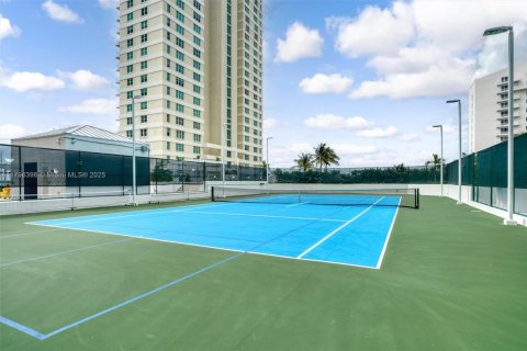 Condominio en venta en Miami, Florida, 2 dormitorios, 91.51 m2 № 1712809 - foto 22