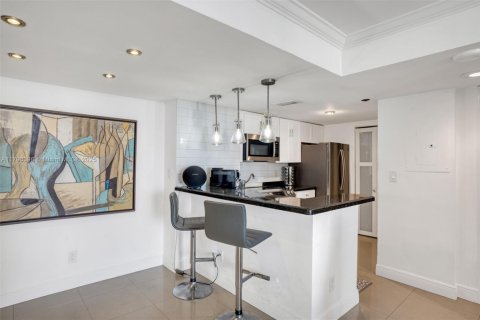Condominio en venta en Miami, Florida, 2 dormitorios, 91.51 m2 № 1712809 - foto 12