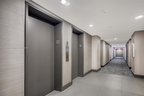 Condominio en venta en Miami, Florida, 2 dormitorios, 91.51 m2 № 1712809 - foto 5