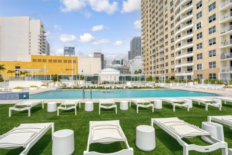Condominio en venta en Miami, Florida, 2 dormitorios, 91.51 m2 № 1712809 - foto 28