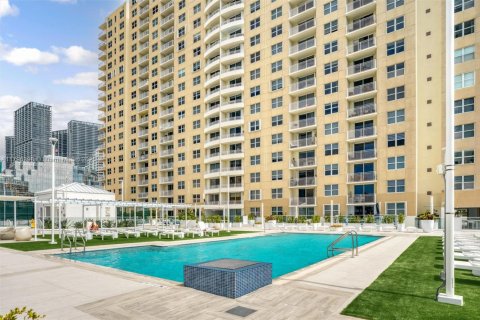 Condominio en venta en Miami, Florida, 2 dormitorios, 91.51 m2 № 1712809 - foto 29