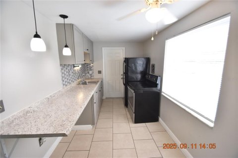 Apartamento en alquiler en Dunedin, Florida, 2 dormitorios, 55.74 m2 № 1914479 - foto 14
