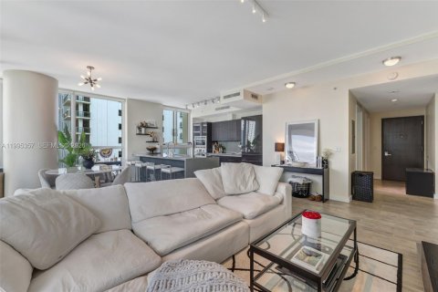 Condominio en alquiler en Miami, Florida, 2 dormitorios, 105.35 m2 № 2058855 - foto 11