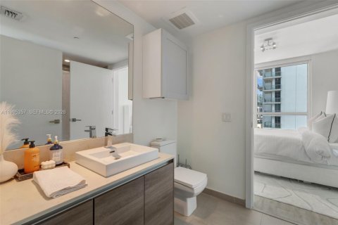 Condominio en alquiler en Miami, Florida, 2 dormitorios, 105.35 m2 № 2058855 - foto 22
