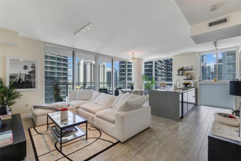Condominio en Miami, Florida, 2 dormitorios  № 2058855