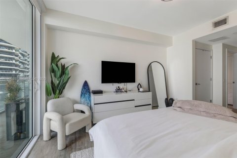 Condominio en alquiler en Miami, Florida, 2 dormitorios, 105.35 m2 № 2058855 - foto 14