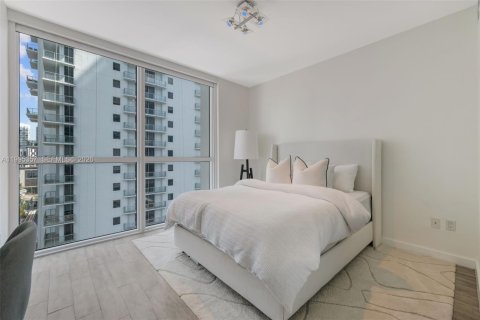 Condominio en alquiler en Miami, Florida, 2 dormitorios, 105.35 m2 № 2058855 - foto 20