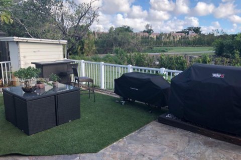 Casa en alquiler en Doral, Florida, 3 dormitorios, 210.98 m2 № 1975385 - foto 29