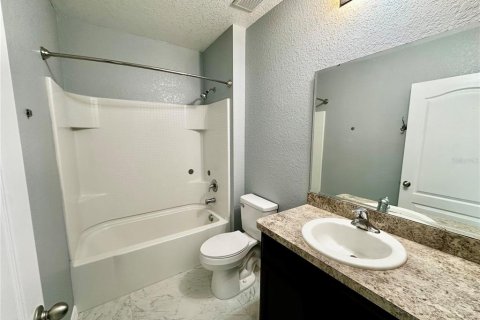 Villa ou maison à louer à Winter Haven, Floride: 3 chambres, 170.75 m2 № 2426915 - photo 9