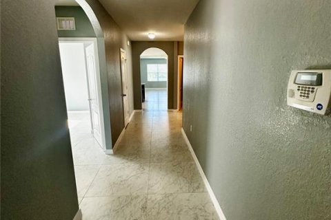 Villa ou maison à louer à Winter Haven, Floride: 3 chambres, 170.75 m2 № 2426915 - photo 3
