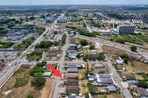 Commercial property in Miami, Florida 156.08 sq.m. № 1867226 - photo 23