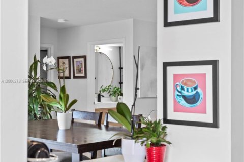 Copropriété à vendre à Miami, Floride: 2 chambres, 95.69 m2 № 2065287 - photo 15