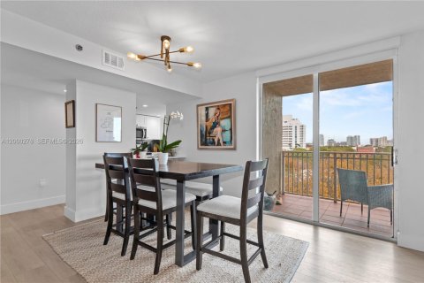 Copropriété à vendre à Miami, Floride: 2 chambres, 95.69 m2 № 2065287 - photo 2