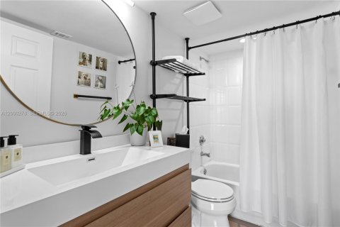 Copropriété à vendre à Miami, Floride: 2 chambres, 95.69 m2 № 2065287 - photo 17
