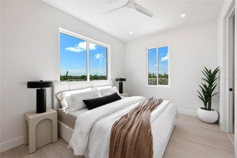 Adosado en venta en Saint Petersburg, Florida, 3 dormitorios, 168.52 m2 № 1868871 - foto 18