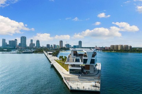 Adosado en venta en Saint Petersburg, Florida, 3 dormitorios, 168.52 m2 № 1868871 - foto 29