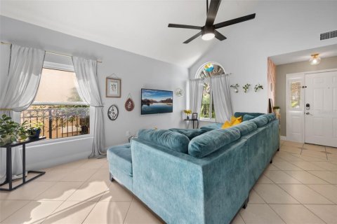 Villa ou maison à vendre à Winter Springs, Floride: 3 chambres, 186.18 m2 № 2429484 - photo 5