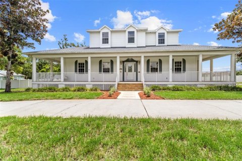 House in Lutz, Florida 3 bedrooms, 333.05 sq.m. № 1877387 - photo 2