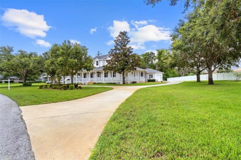 House in Lutz, Florida 3 bedrooms, 333.05 sq.m. № 1877387 - photo 3