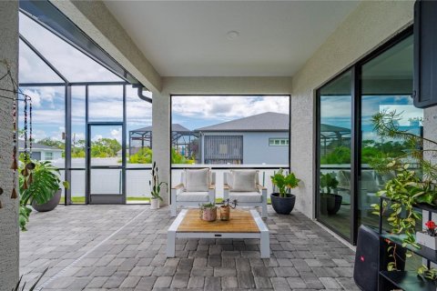 Villa ou maison à vendre à Port Charlotte, Floride: 3 chambres, 173.17 m2 № 2350390 - photo 27