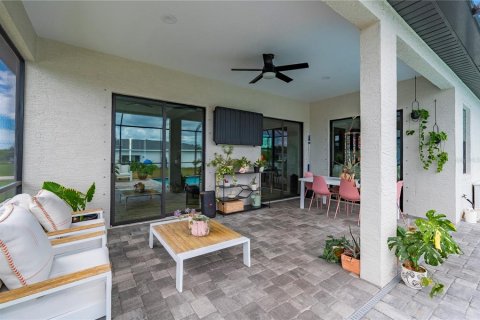 Villa ou maison à vendre à Port Charlotte, Floride: 3 chambres, 173.17 m2 № 2350390 - photo 25