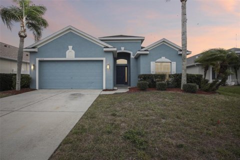 Casa en Holiday, Florida 3 dormitorios, 141.77 m2 № 2102840