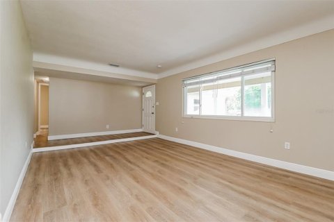 Villa ou maison à vendre à Seminole, Floride: 3 chambres, 148.27 m2 № 2330341 - photo 9