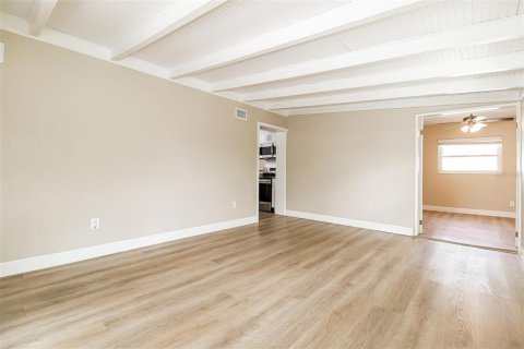 Villa ou maison à vendre à Seminole, Floride: 3 chambres, 148.27 m2 № 2330341 - photo 8