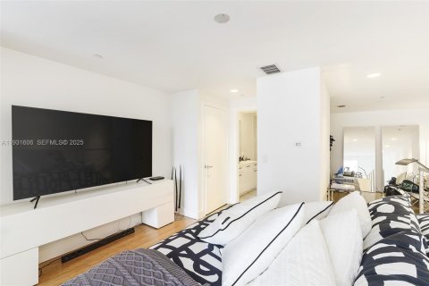 Снять в аренду кондоминиум в Майами, Флорида 1 спальня, 92.9м2, № 1991631 - фото 10