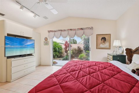 House in Pembroke Pines, Florida 3 bedrooms, 164.07 sq.m. № 2050852 - photo 30