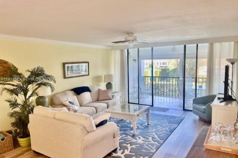 Condominio en venta en St. Lucie, Florida, 2 dormitorios, 110 m2 № 2034707 - foto 2