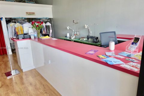 Купить коммерческую недвижимость в Хайалиа, Флорида № 2050469 - фото 20