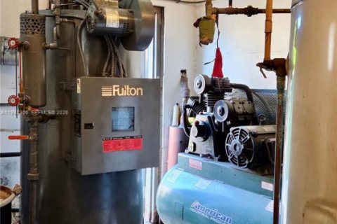 Купить коммерческую недвижимость в Хайалиа, Флорида № 2050469 - фото 9