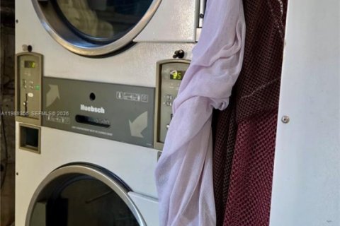 Купить коммерческую недвижимость в Хайалиа, Флорида № 2050469 - фото 12