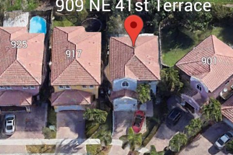 Купить виллу или дом в Хомстед, Флорида 3 спальни, 140м2, № 1923974 - фото 26